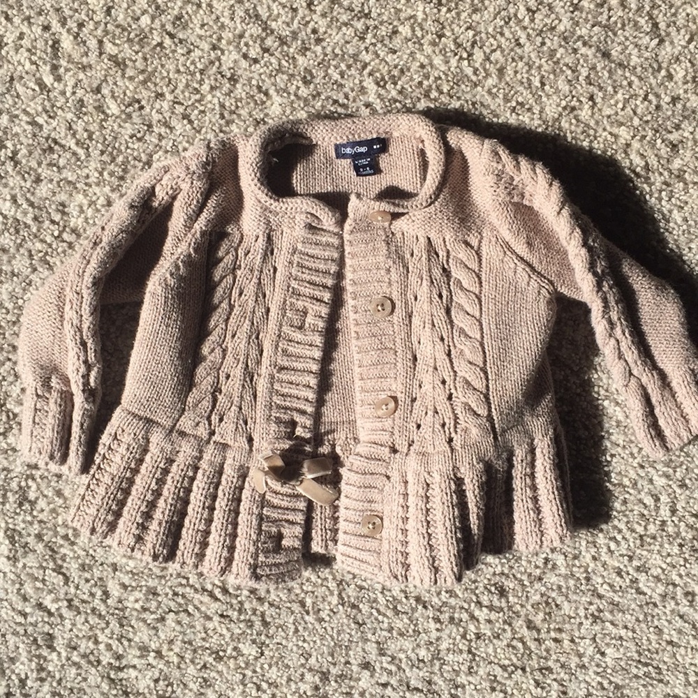 Baby gap 3-6month sweater